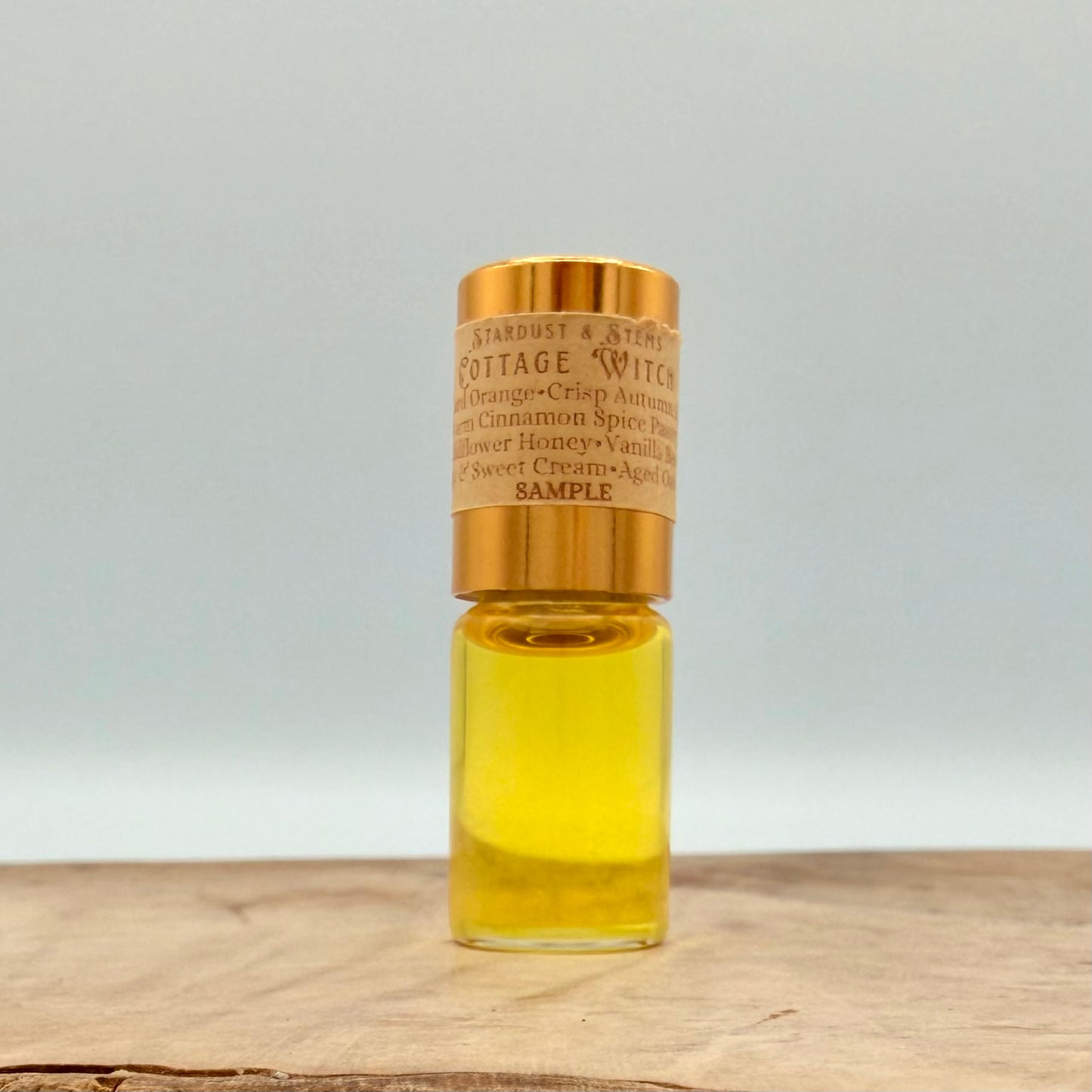 Cottage Witch Perfume – Cinnamon Pastry, Orchard Apple & Oakwood